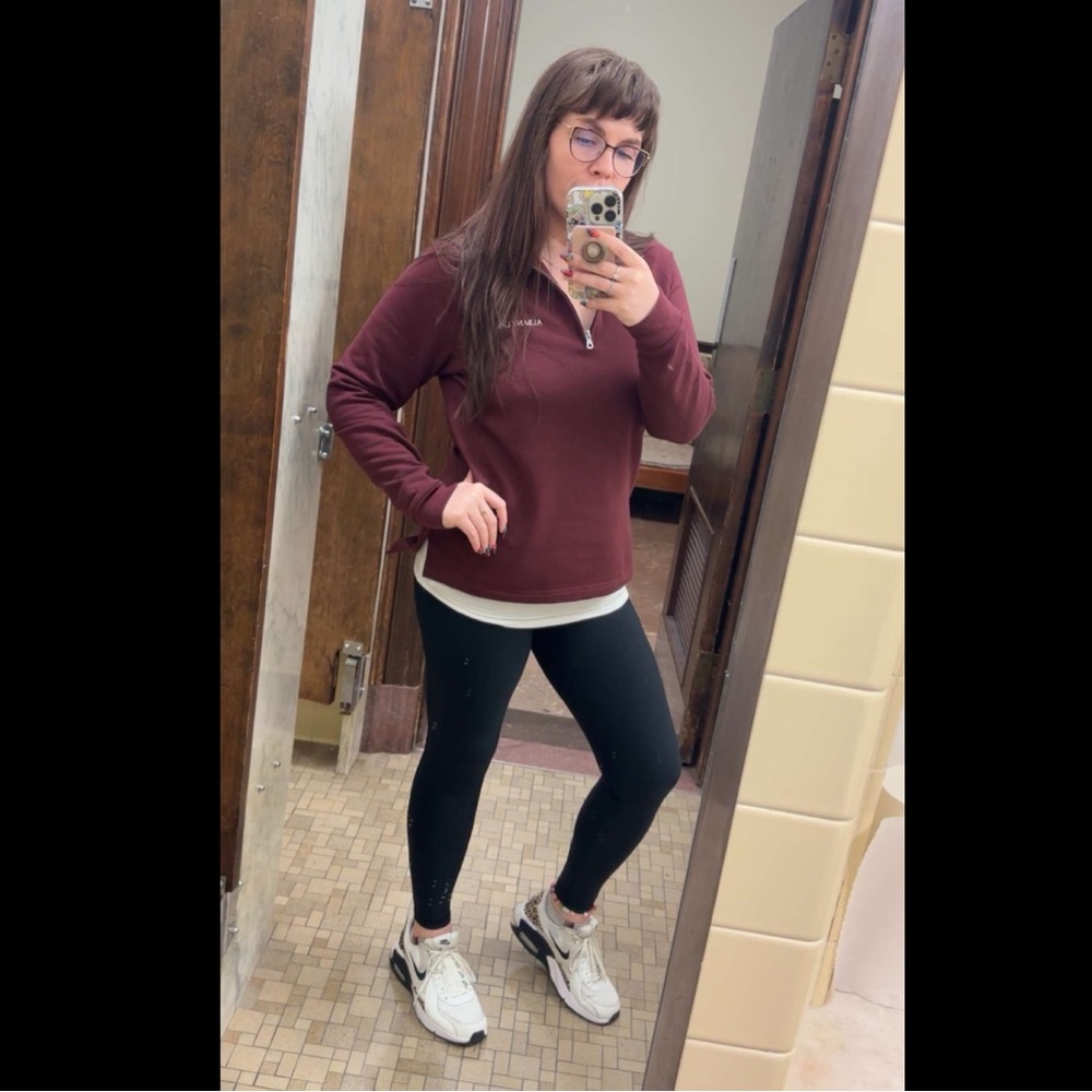 Meet your Posher, Julia